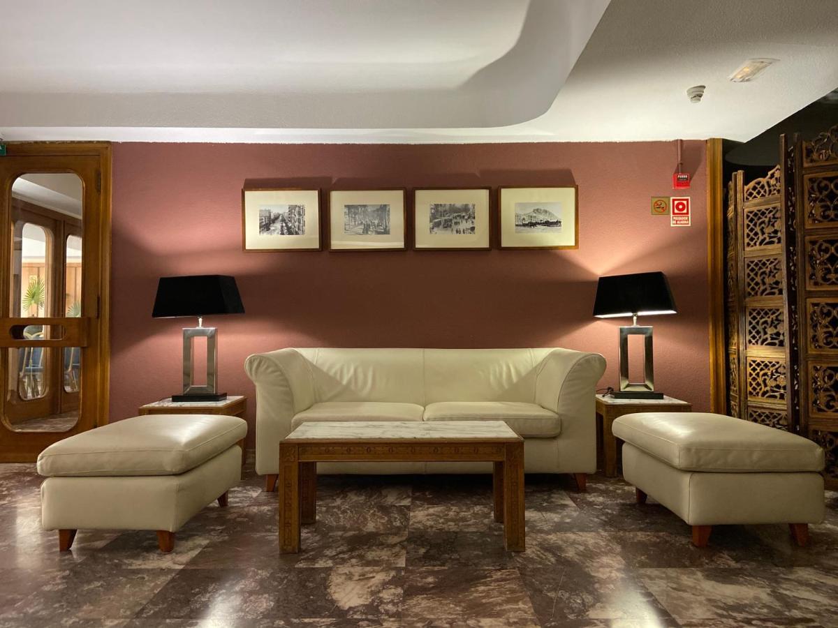Hotel Leuka Аликанте Екстериор снимка