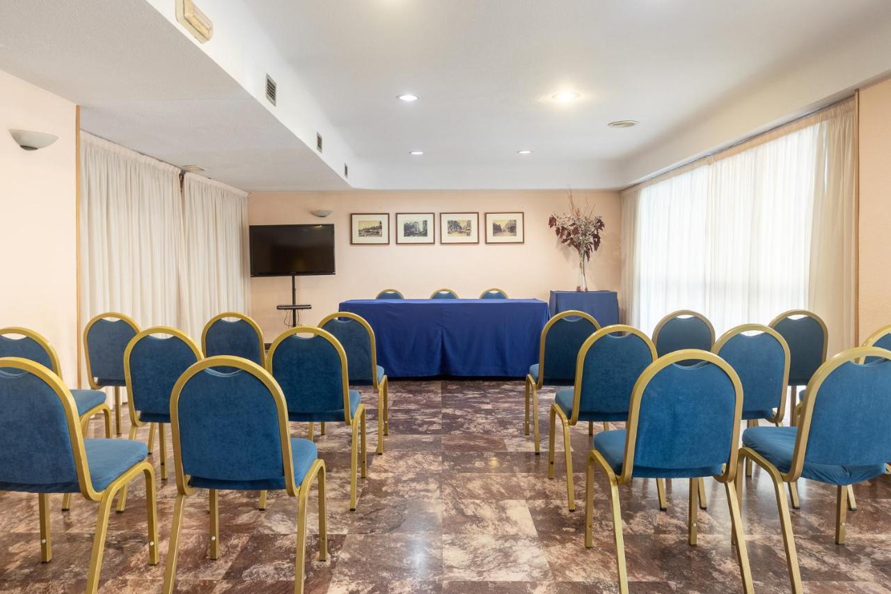Hotel Leuka Аликанте Екстериор снимка