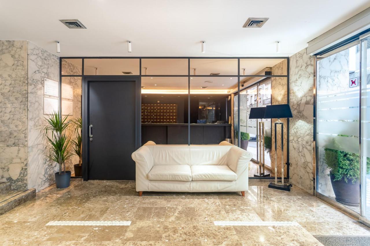 Hotel Leuka Аликанте Екстериор снимка