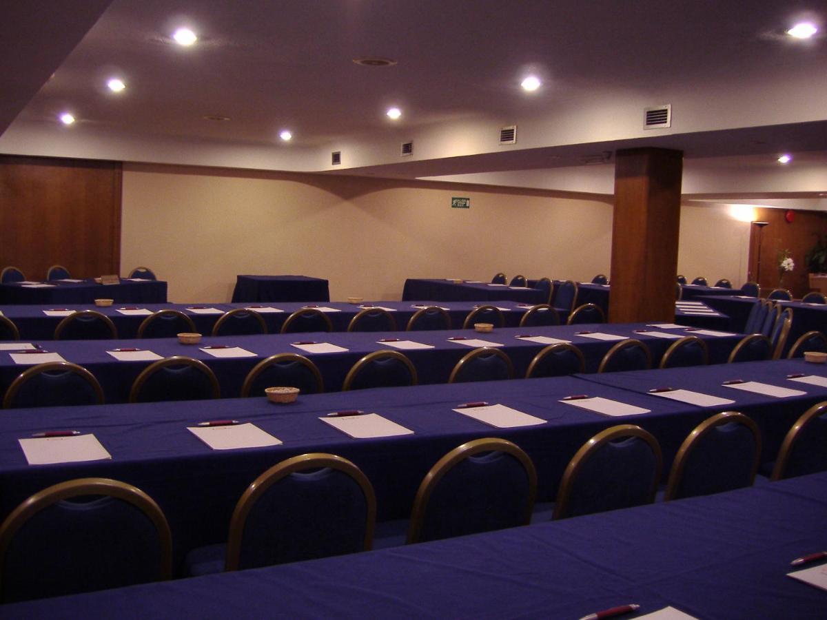 Hotel Leuka Аликанте Екстериор снимка